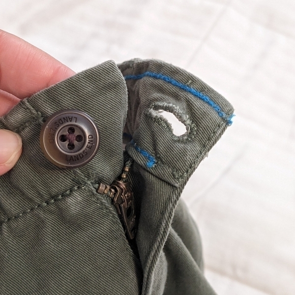 LAND'S End army green shorts with adjustable waist size 8 Short - Picture 8 of 9